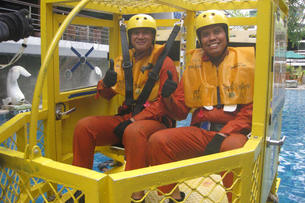 Helicopter Underwater Escape Training HUET berau belitung belu atambua biak bima bireuen bitung blora blitar bogor bondowoso bone bontang bojonegoro boyolali brebes tanjung pinang surabaya surakarta tabanan